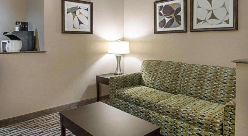 Quality Suites Sulphur Dış mekan fotoğraf